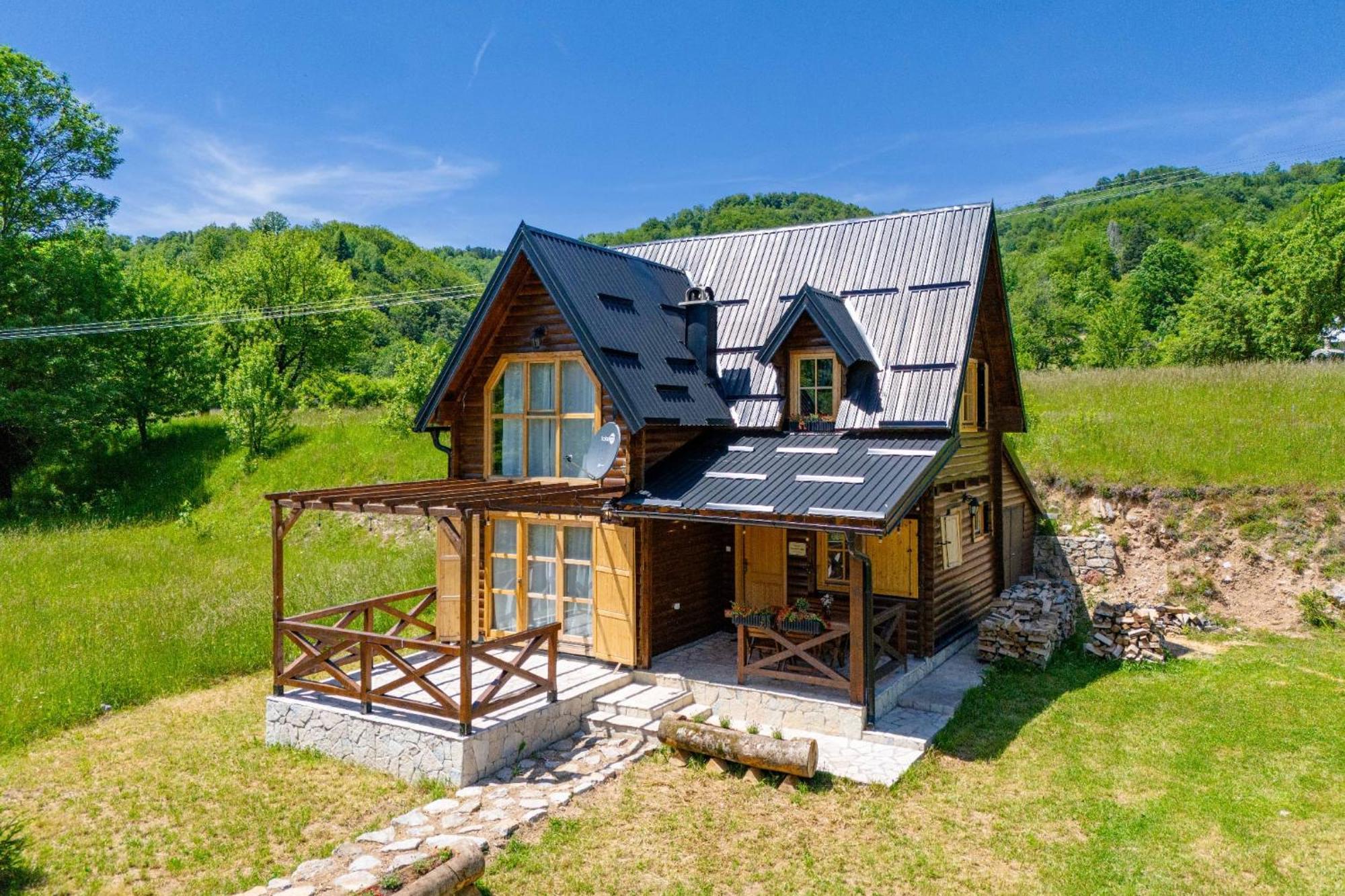 Anna's Mountain House Шале *